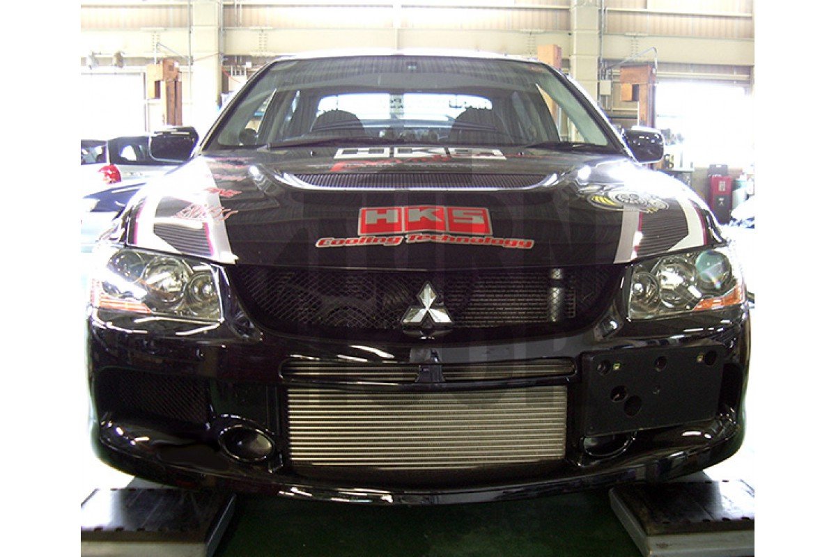 HKS Ladeluftkühler Mitsubishi Lancer Evo 9 HKS Ladeluftkühler Mitsubishi Lancer Evo 9