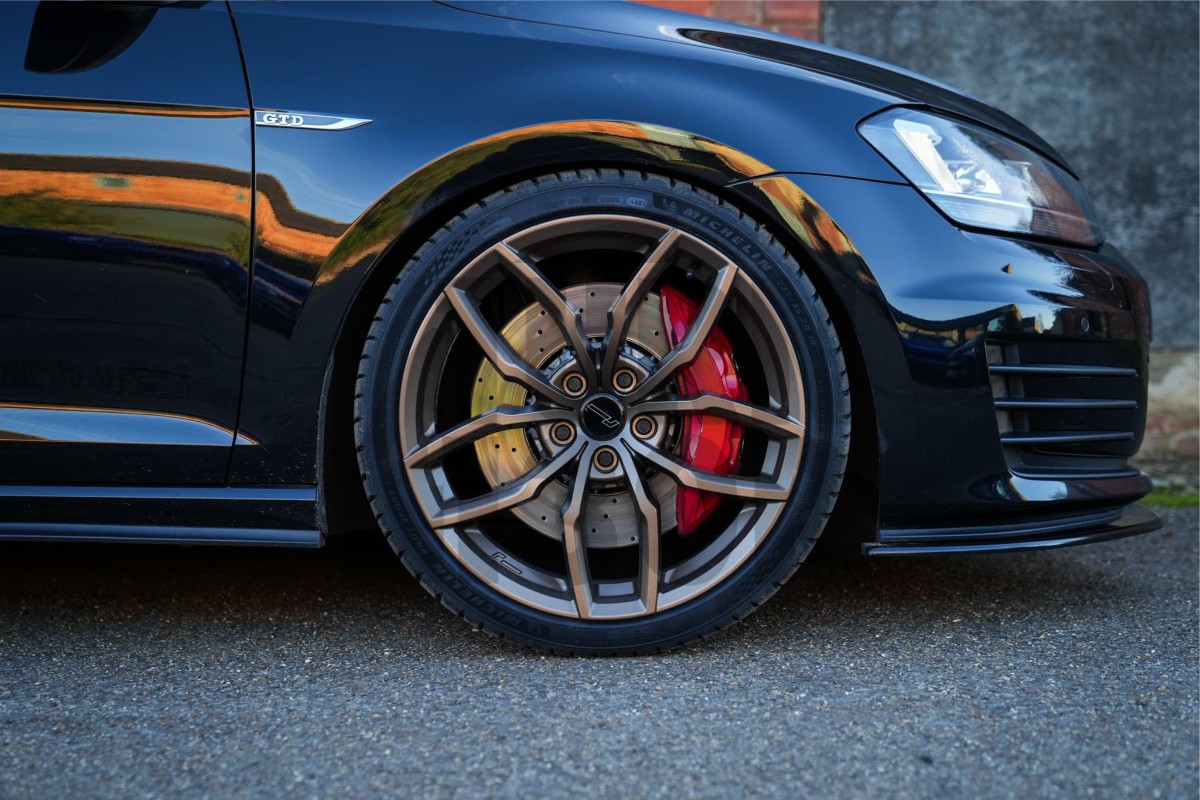 R360 Felgen 19 x 8.5 ET44 5x112 Bronze Racingline