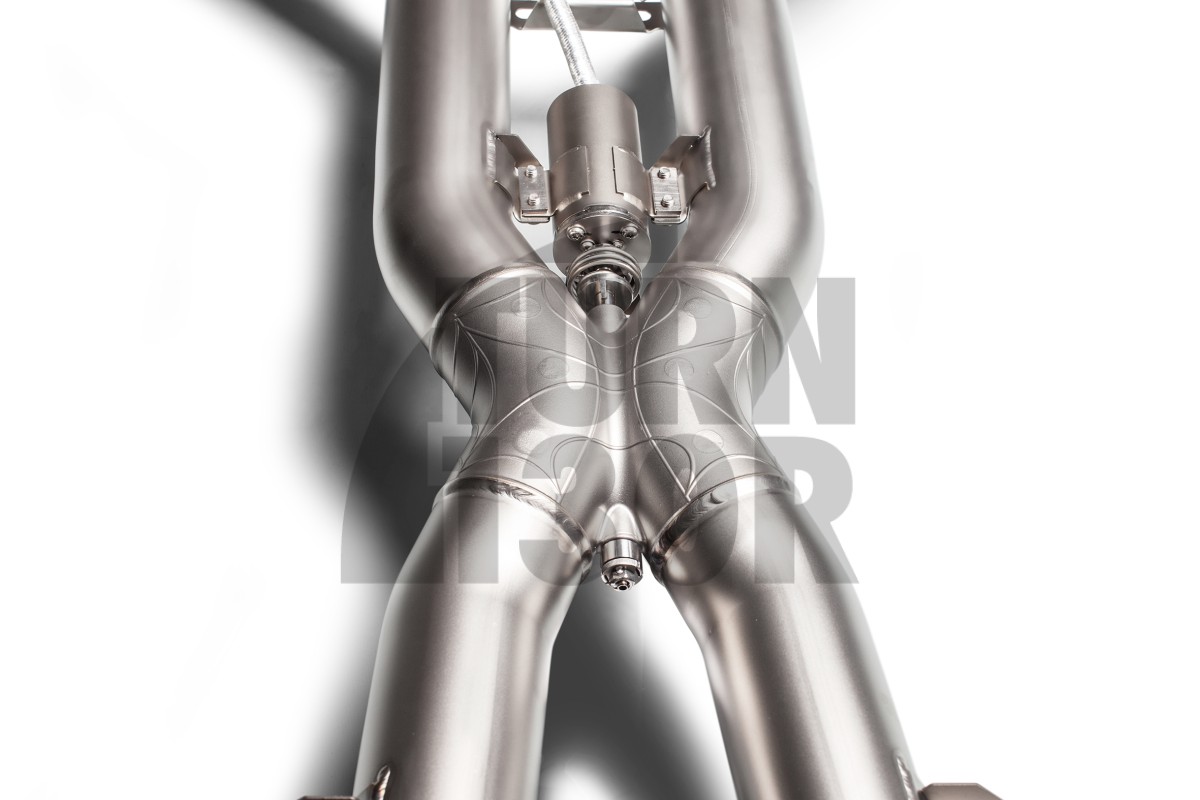 Akrapovic Evolution Line Auspuff für Mercedes A45 AMG W177