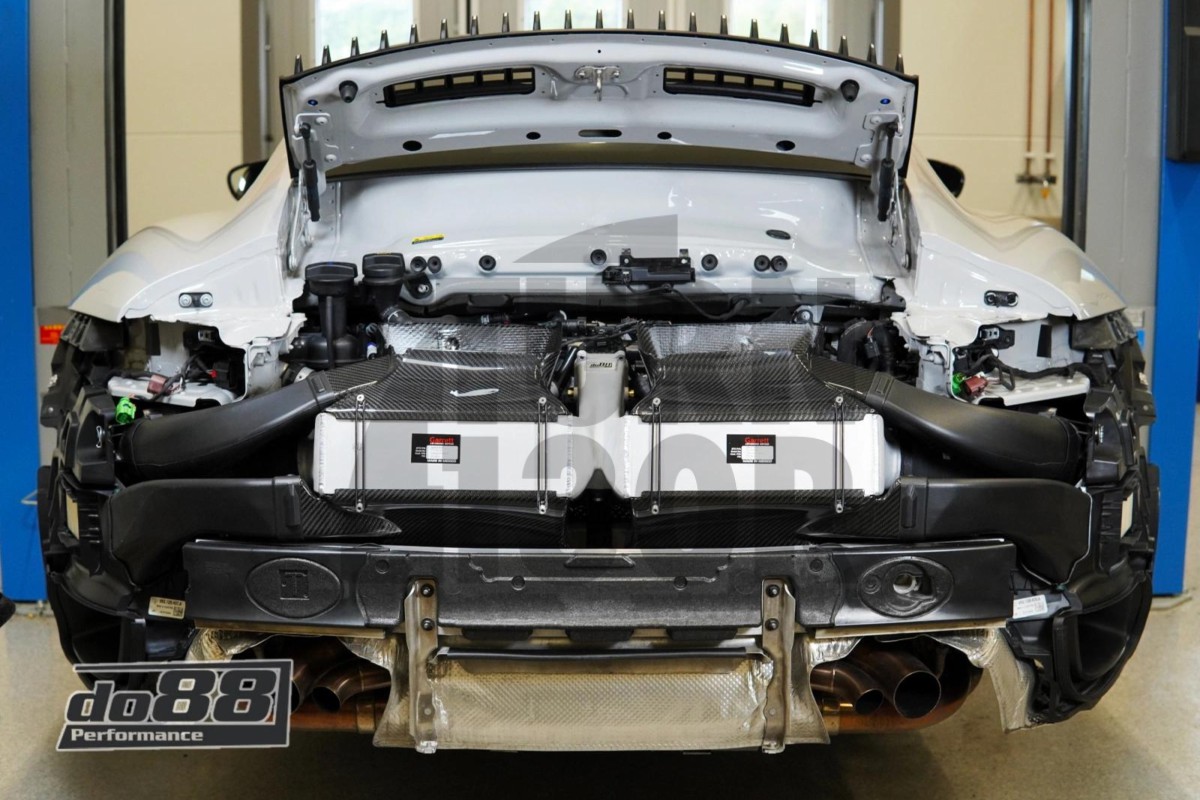 Do88 Ladeluftkühler-Kit für Porsche 911 992 Turbo