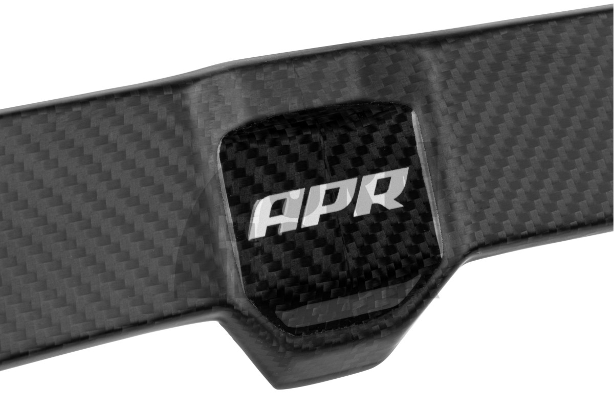 APRCarbon Fiber Motorabdeckung Audi RS6 C8 / RS7 C8