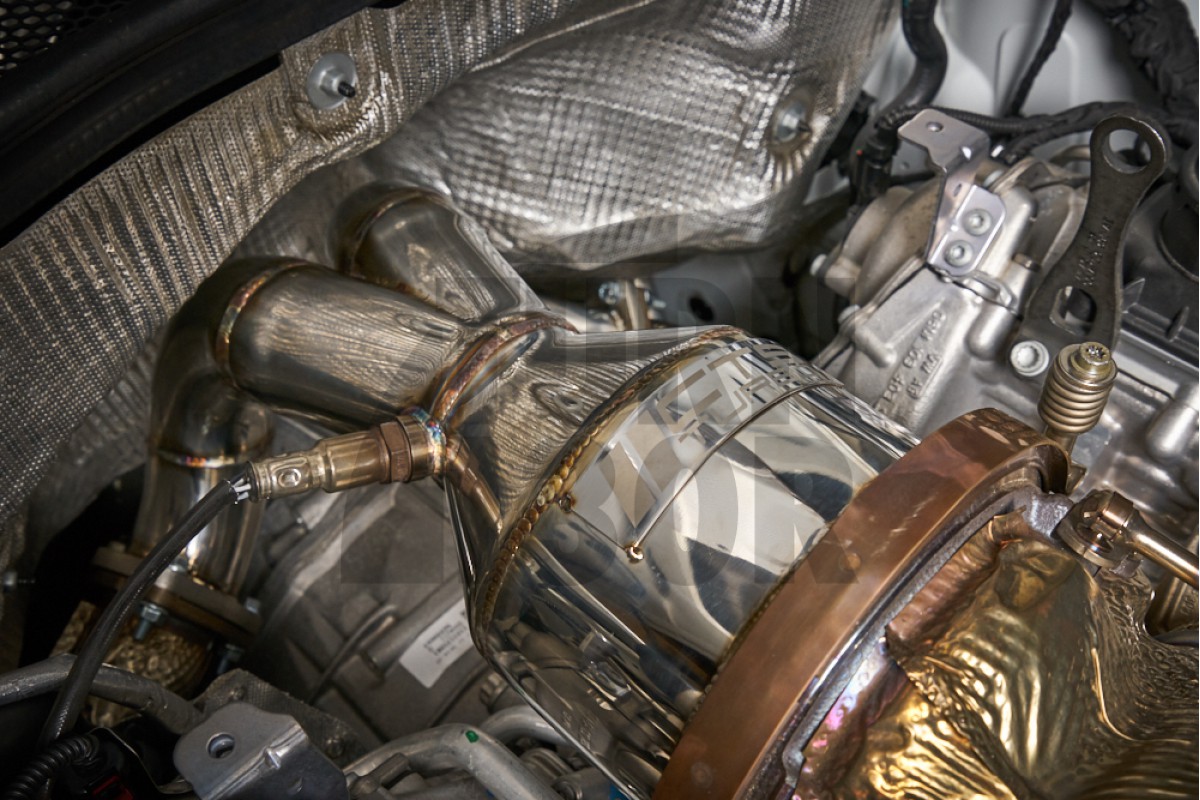 CTS Turbo Decat Downpipe für Audi S4 und S5 B9