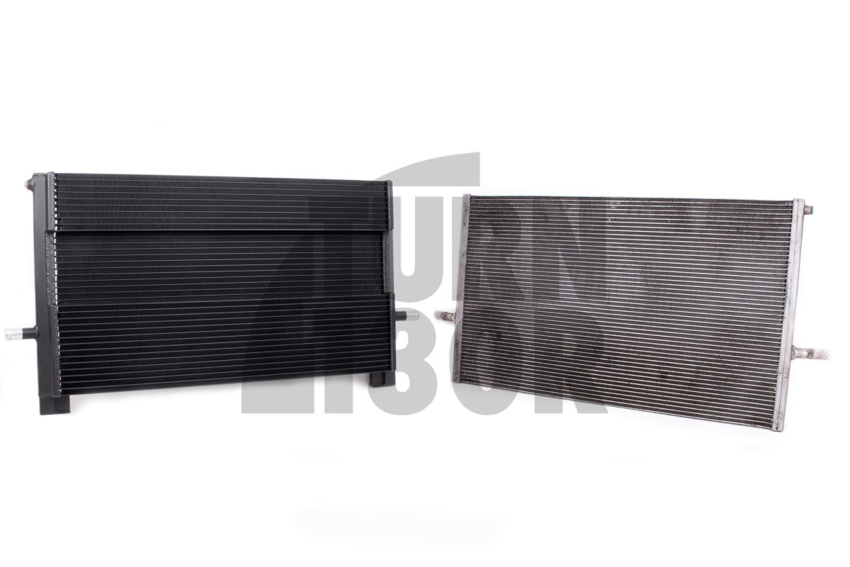 Forge Motorsport Centre Ladeluftkühler Kühler Mercedes A45 AMG W176 Forge Motorsport Centre Ladeluftkühler Kühler Mercedes A45 AMG W176