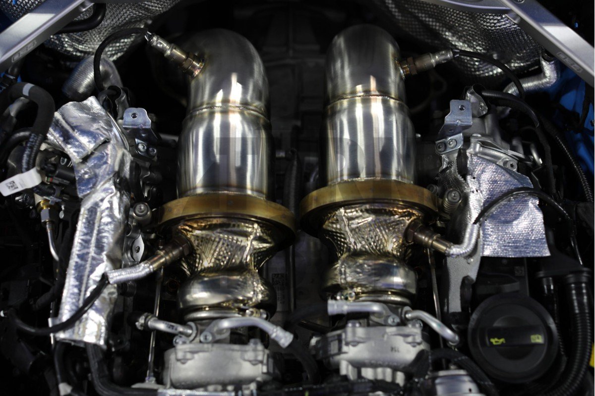 CTS Turbo Decat Downpipes für Audi RS4 und RS5 B9 CTS Turbo Decat Downpipes für Audi RS4 und RS5 B9