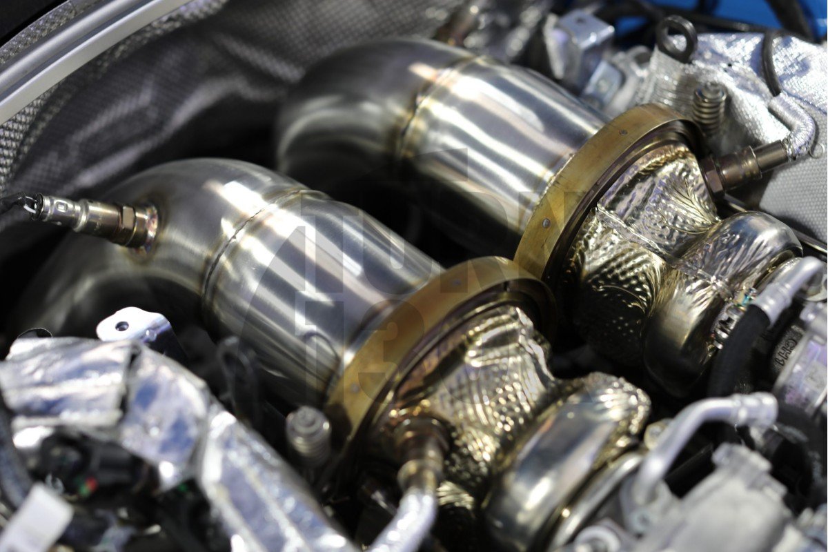 CTS Turbo Decat Downpipes für Audi RS4 und RS5 B9 CTS Turbo Decat Downpipes für Audi RS4 und RS5 B9