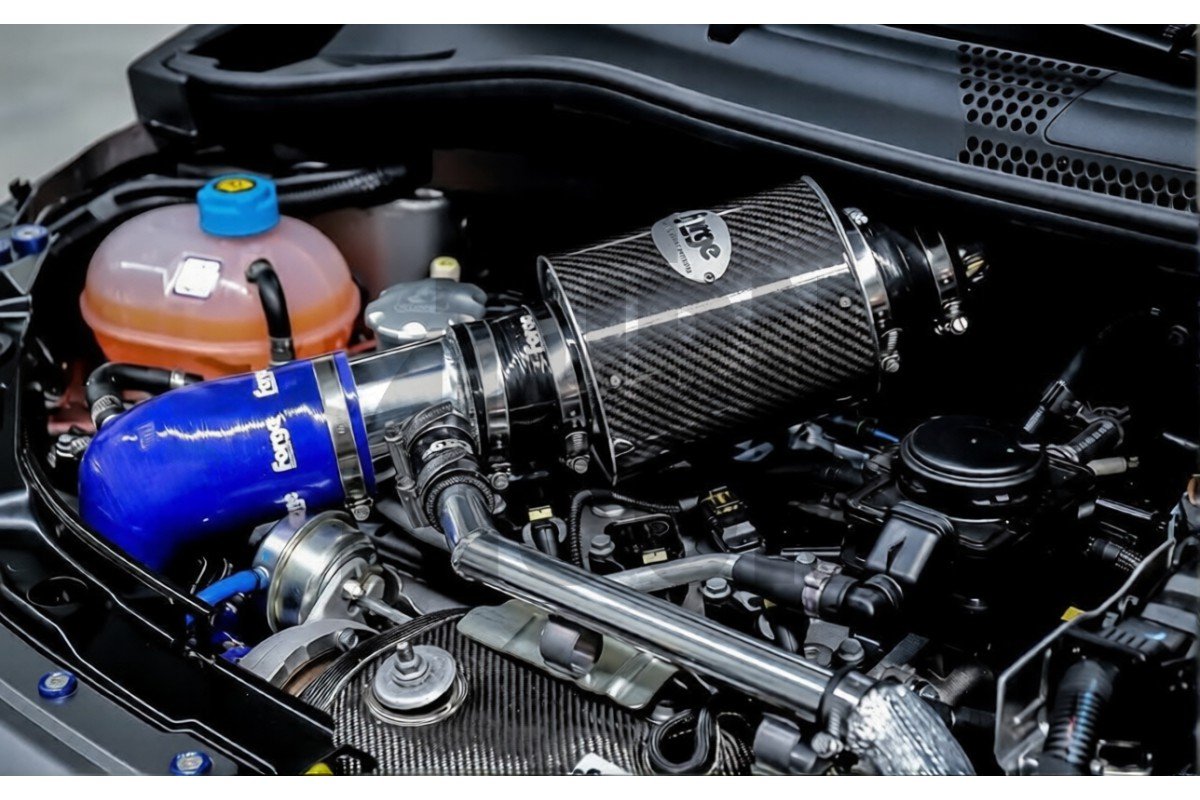 Forge Silikon Ansaugschlauch 595 Abarth mit Garrett Turbo