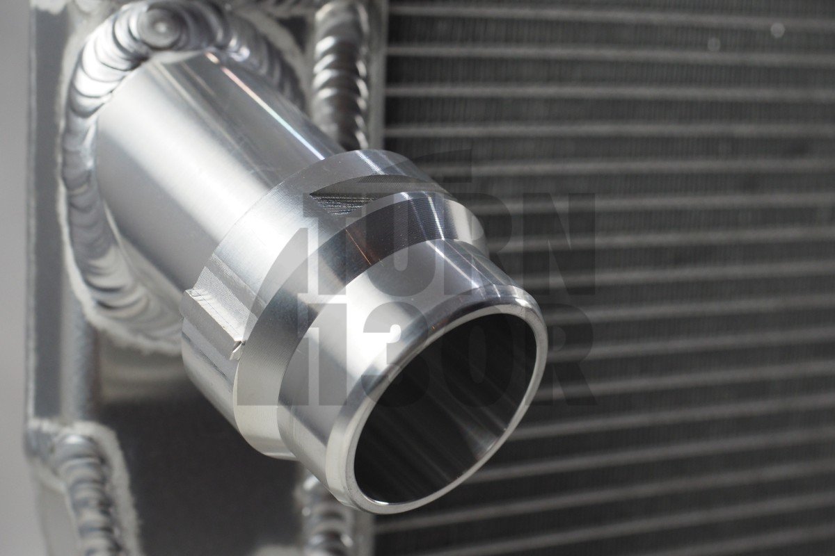 Mishimoto Aluminium Kühler BMW 135i E82 / 335i E9x manuell Mishimoto Aluminium Kühler BMW 135i E82 / 335i E9x manuell