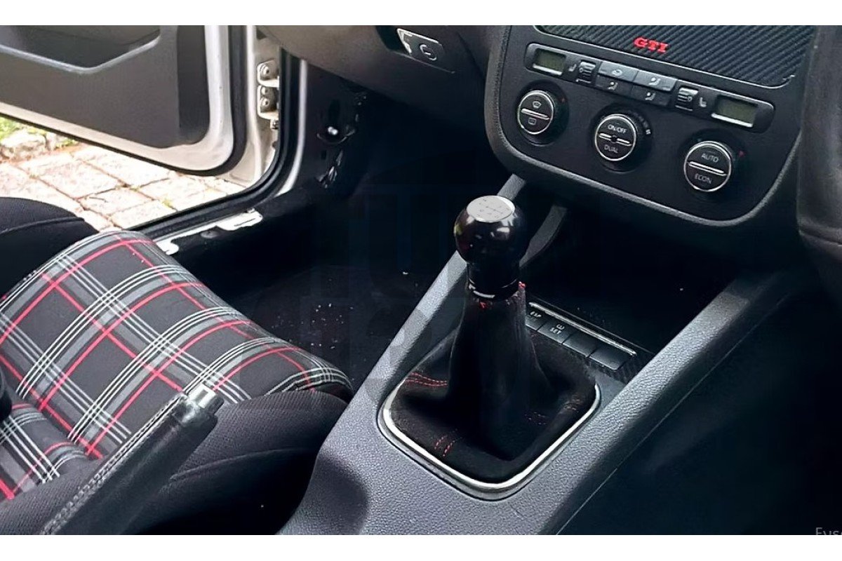 Alu-Schaltknauf für Golf 7 / Golf 8 / Leon 3 / S3 8V / TT 8S (Schaltgetriebe) Racingline