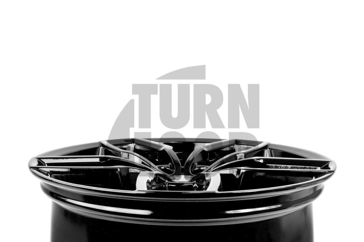 R360 Felgen 19 x 8.5 ET44 5x112 Schwarz Racingline R360 Felgen 19 x 8.5 ET44 5x112 Schwarz Racingline