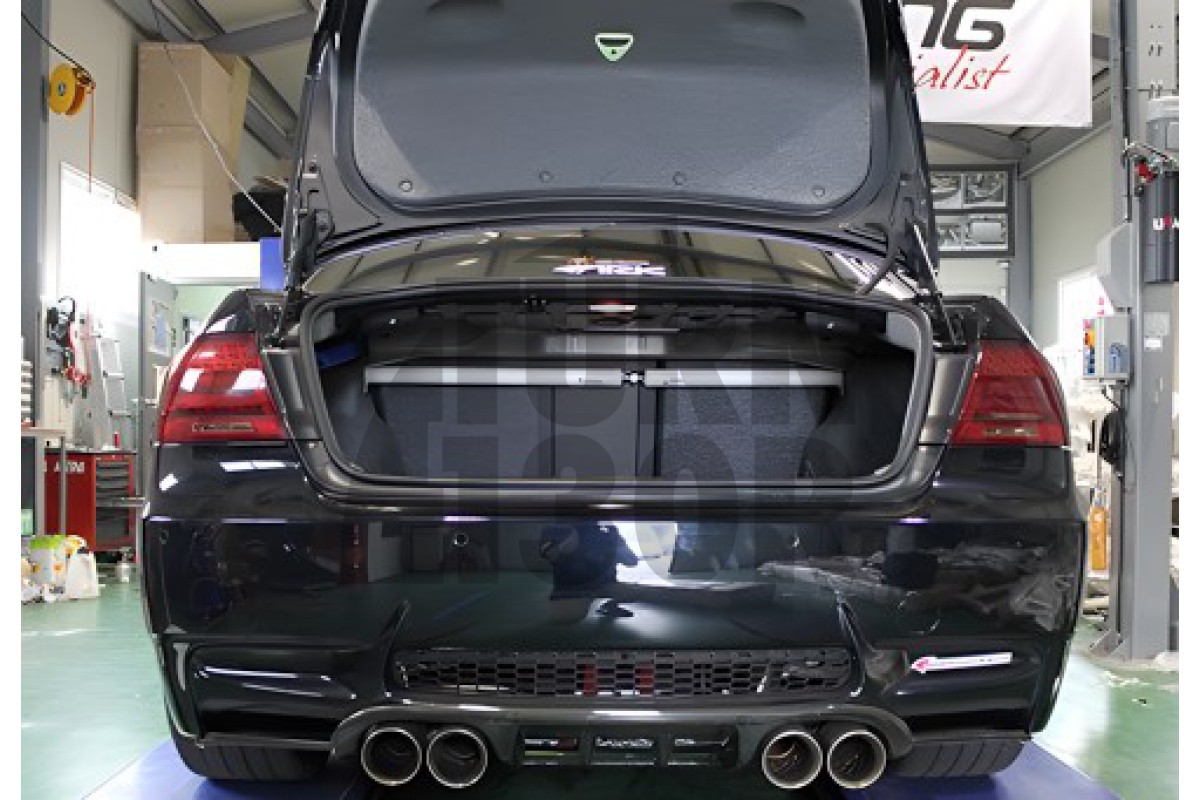 Ultra Racing Obere Federbeinbrücke hinten BMW 335i E92 / M3 E92