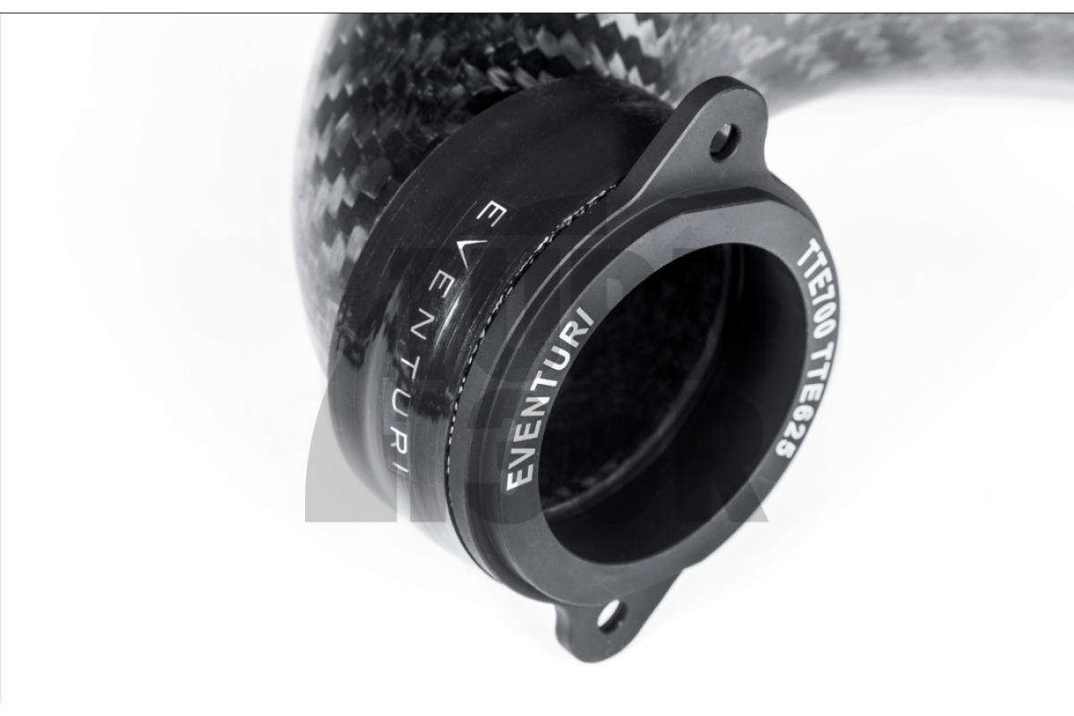 Eventuri Carbon Turboeinlass für Audi RS3 8V.5 / TTRS 8S mit TTE 625 / TTE 700 Turboflansch Eventuri Carbon Turboeinlass für Audi RS3 8V.5 / TTRS 8S mit TTE 625 / TTE 700 Turboflansch