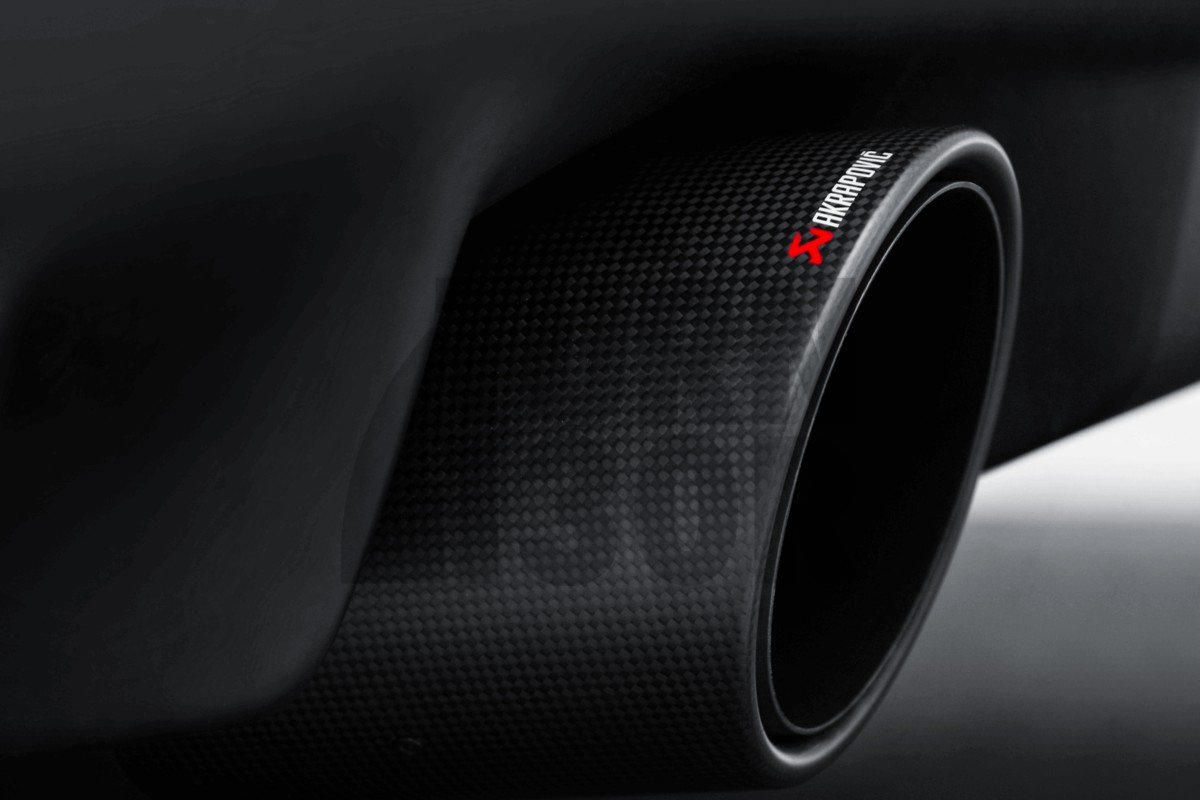 Akrapovic Evolution Line Auspuff für Nissan 370Z Akrapovic Evolution Line Auspuff für Nissan 370Z