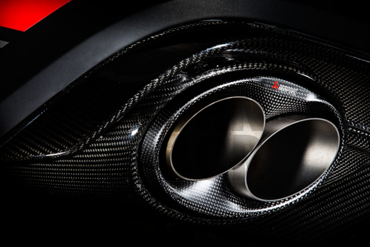 Akrapovic Evolution Line Auspuff für RS6 C7 Akrapovic Evolution Line Auspuff für RS6 C7
