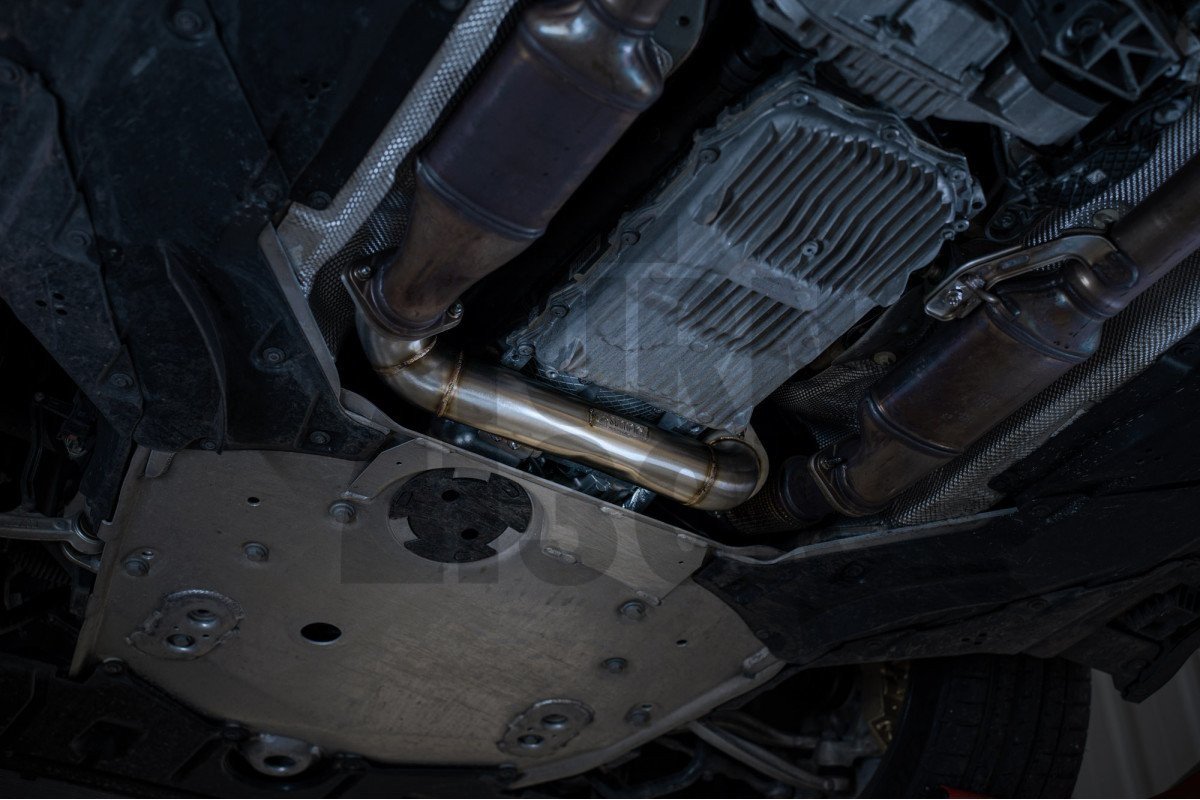 Scorpion Crossover Exhaust Pipe for BMW M2 G87 - M3 G80 - M4 G82 Scorpion Crossover Exhaust Pipe for BMW M2 G87 - M3 G80 - M4 G82