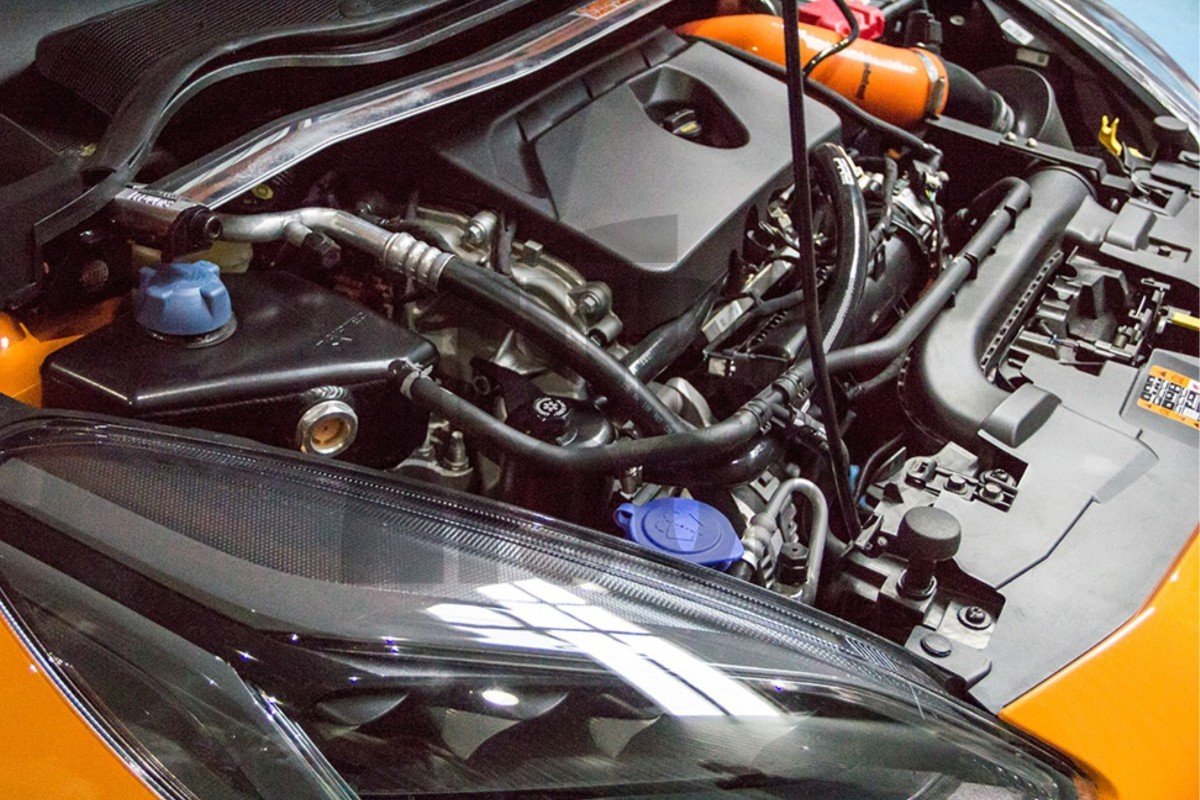 Airtec Oil Catch Can for Ford Fiesta ST Mk8 Airtec Oil Catch Can for Ford Fiesta ST Mk8