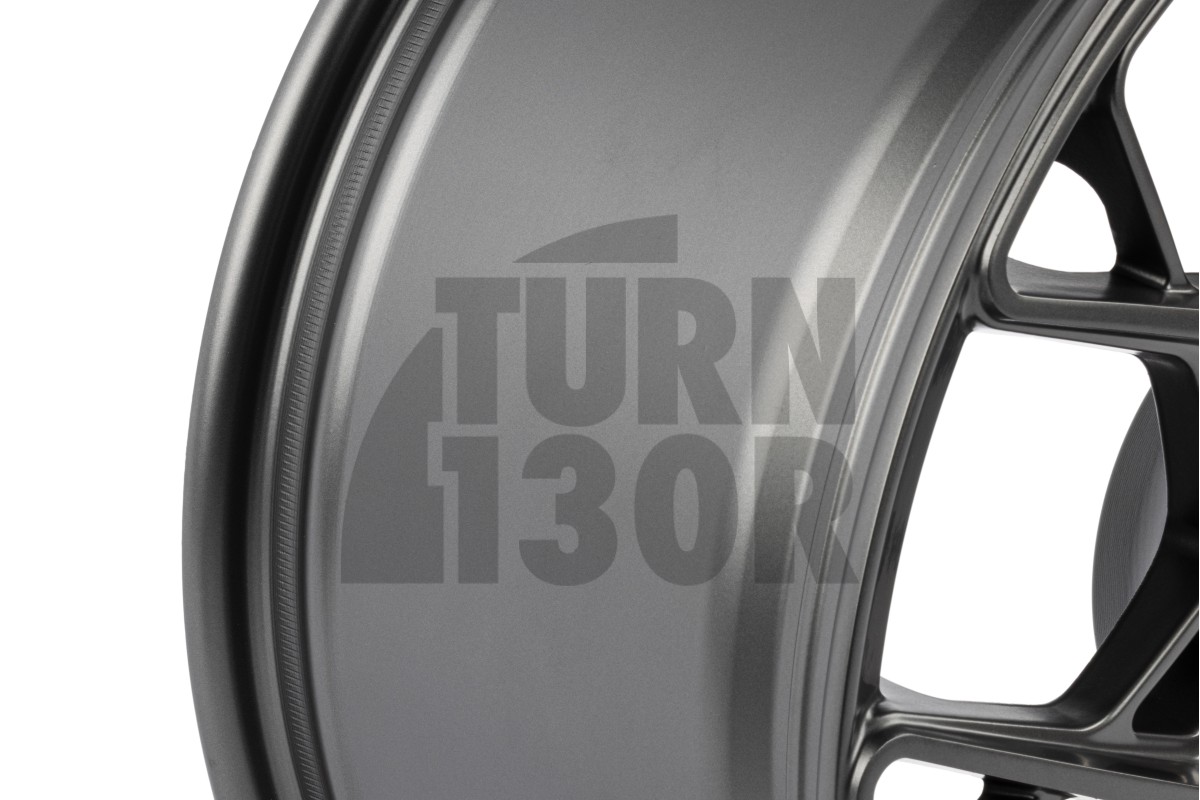 APR A01 Flow Formed Wheel Gunmetal / 20 x 9 - 5x112 ET37 APR A01 Flow Formed Wheel Gunmetal / 20 x 9 - 5x112 ET37