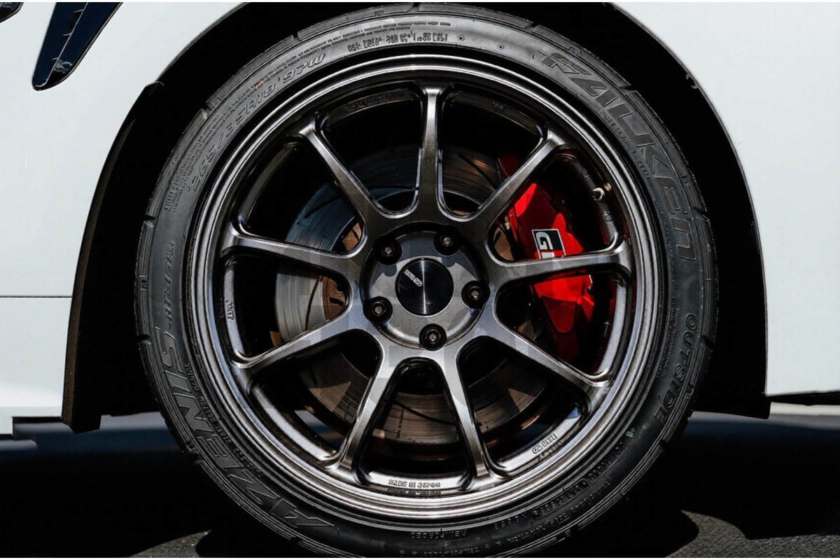 Enkei PF09 Wheel 18x8 - 5x114.3 ET45 in Dark Silver Enkei PF09 Wheel 18x8 - 5x114.3 ET45 in Dark Silver