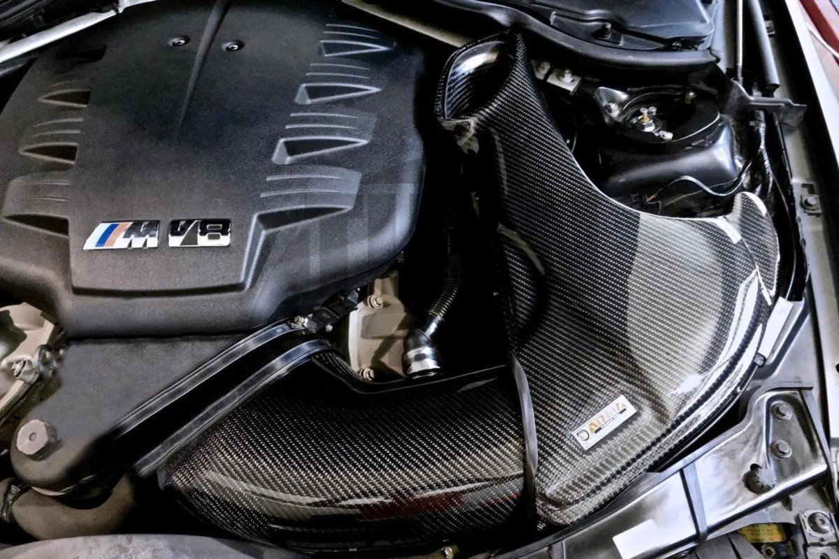 Armaspeed Kohlefaser Lufteinlass BMW M3 E9x Armaspeed Kohlefaser Lufteinlass BMW M3 E9x