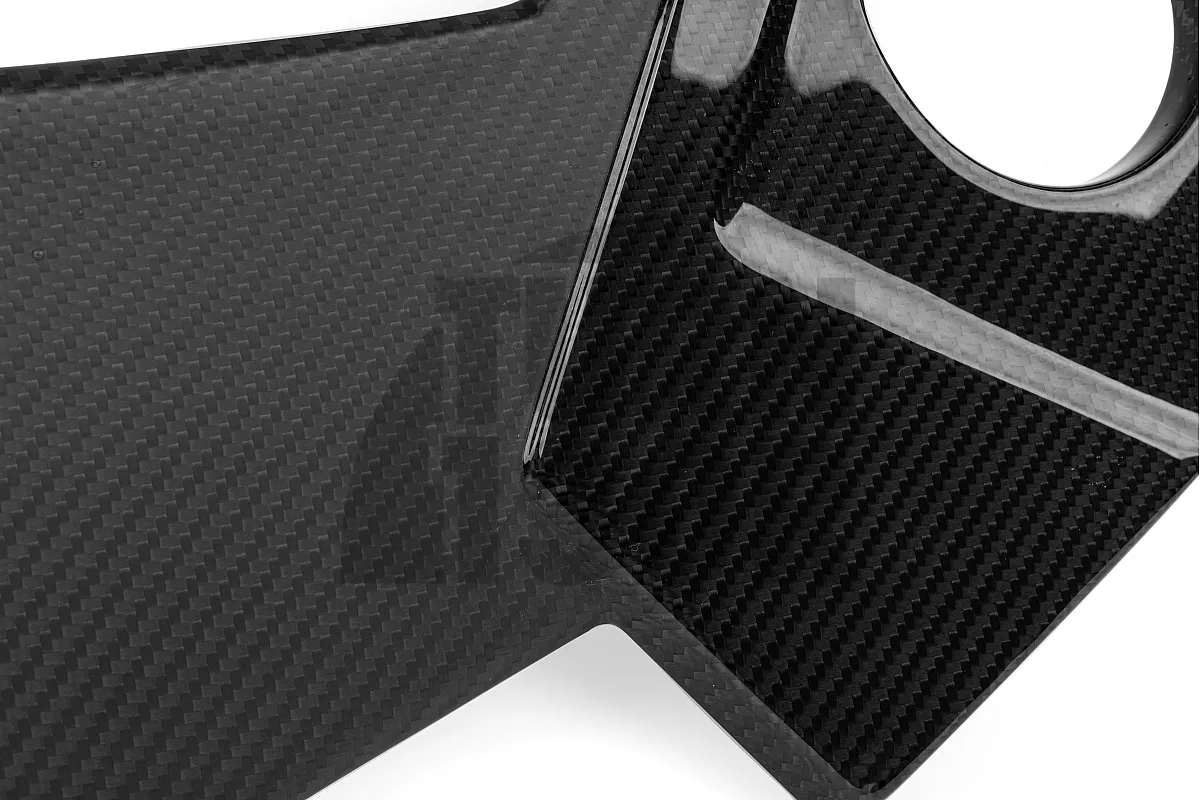 APR Carbonfaser Motorabdeckung Audi RS6 C8 / RS7 C8