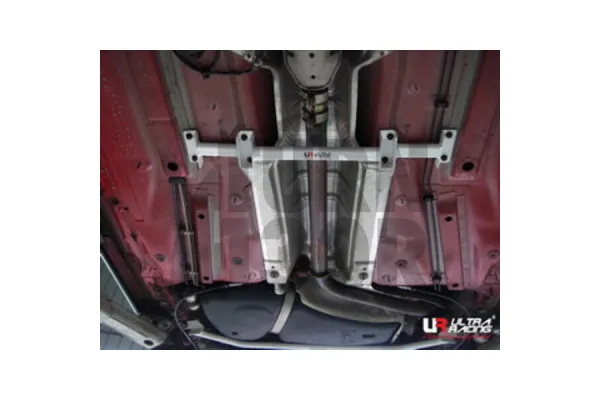 Ultra Racing 4 Punkte Mittelunterzugstrebe Polo 9N / 6R / 6C GTI, Ibiza Cupra / A1 / Fabia