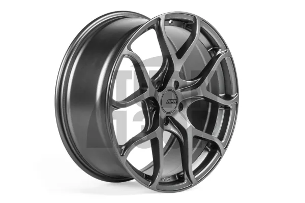 A01 Flow Formed Wheel 19 x 8.5 ET45 Gunmetal, Schwarz oder Silber APR